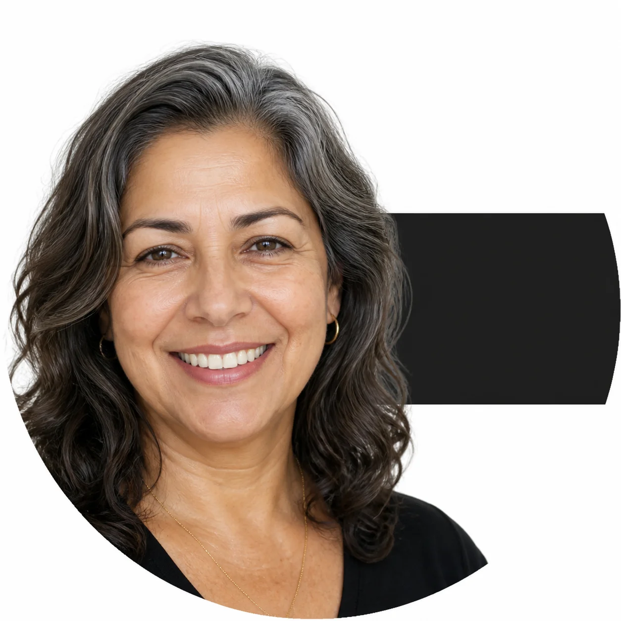 Elena R., una diseñadora de props exportando modelos 3D listos para imprimir desde Hi3D